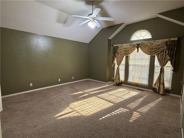 21710 62nd Street, Shawnee, KS 66218