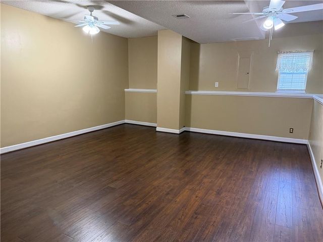 21710 62nd Street, Shawnee, KS 66218