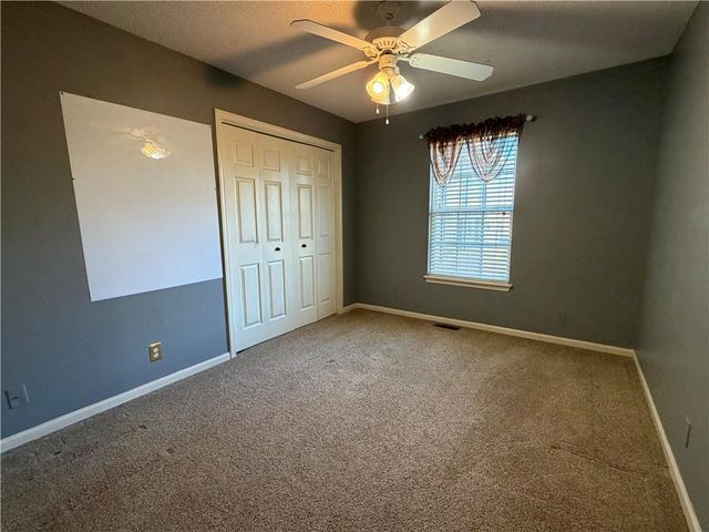 21710 62nd Street, Shawnee, KS 66218