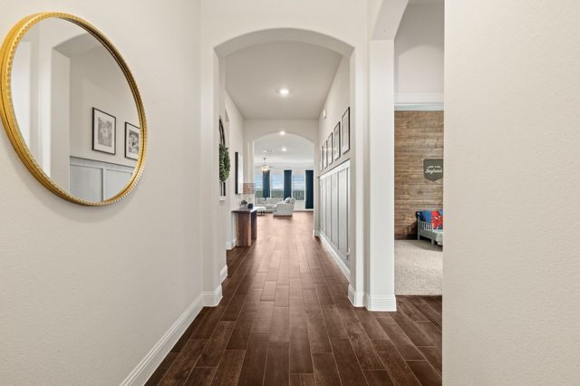 3520 Tunnel Avenue, Aubrey, TX 76227