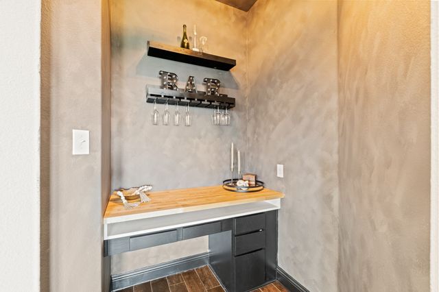 3520 Tunnel Avenue, Aubrey, TX 76227