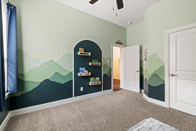 3520 Tunnel Avenue, Aubrey, TX 76227