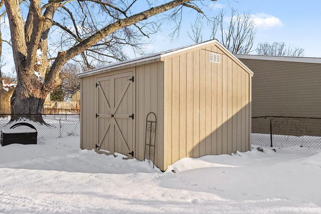 4316 Farnham Avenue, Portage City, MI 49002