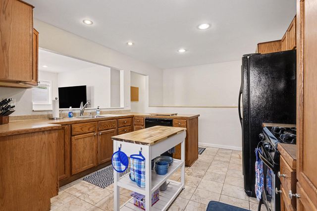 4316 Farnham Avenue, Portage City, MI 49002