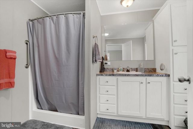 239 CHESAPEAKE EST, Thomasville, PA 17364