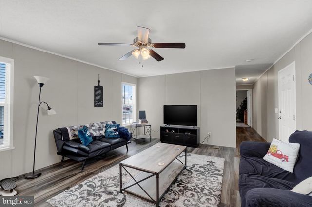 239 CHESAPEAKE EST, Thomasville, PA 17364