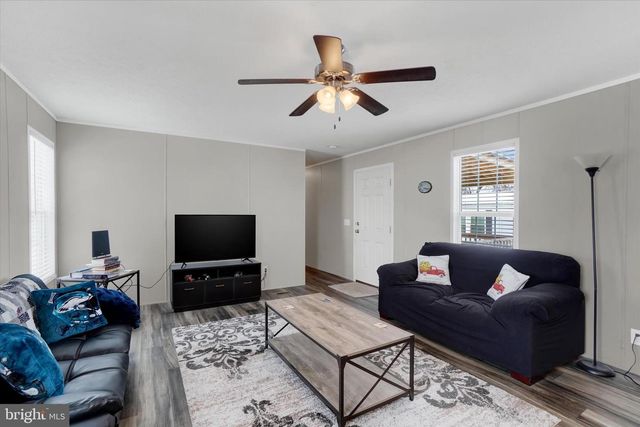 239 CHESAPEAKE EST, Thomasville, PA 17364