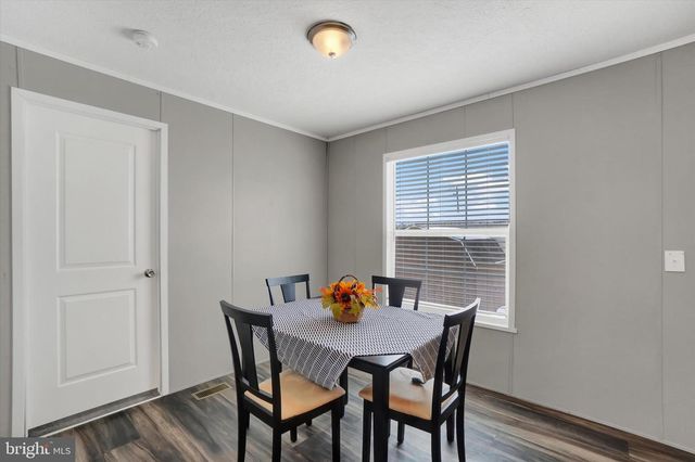 239 CHESAPEAKE EST, Thomasville, PA 17364