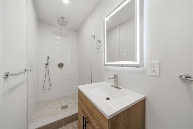 11 Mount Pleasant St 11, Waltham, MA 02452