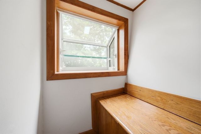 11 Mount Pleasant St 11, Waltham, MA 02452