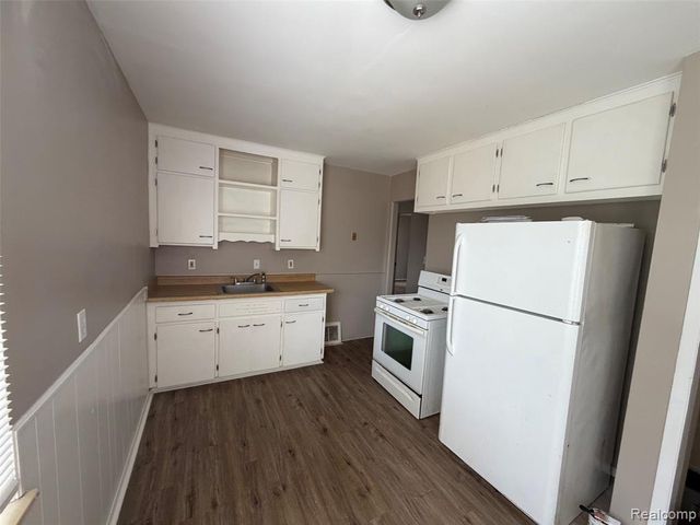 1133 Northwood Drive, Inkster, MI 48141