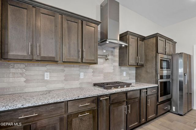 192 Olive Branch, Sunland Park, NM 88008