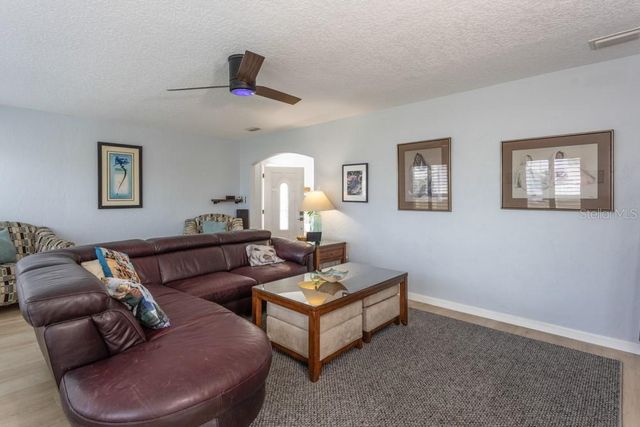 33 BEDFORD DRIVE, Palm Coast, FL 32137