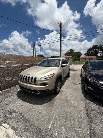 1046 NW 33rd Ave Back, Miami, FL 33125