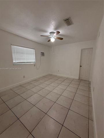 1046 NW 33rd Ave Back, Miami, FL 33125