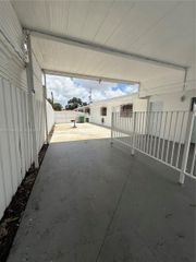 1046 NW 33rd Ave Back, Miami, FL 33125