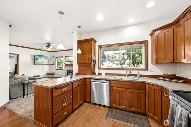 1708 210th Avenue E, Bonney Lake, WA 98391
