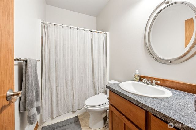 1708 210th Avenue E, Bonney Lake, WA 98391
