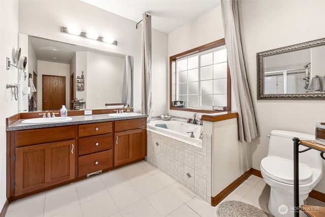 1708 210th Avenue E, Bonney Lake, WA 98391