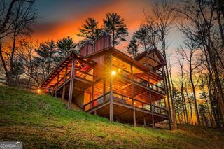 127 Twin Creeks Road, Blue Ridge, GA 30513