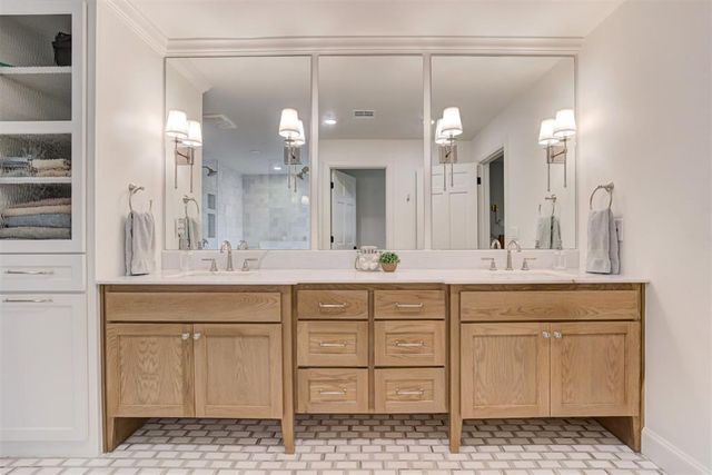 1118 Glenwood Avenue, Nichols Hills, OK 73116
