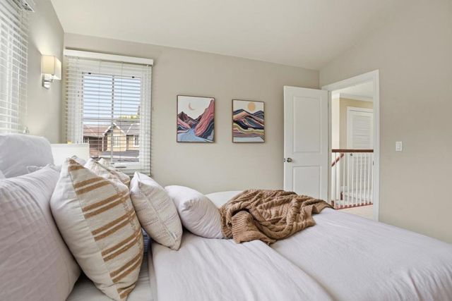 15 Ludina Way, Redwood City, CA 94061