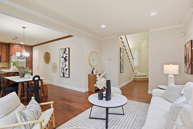 15 Ludina Way, Redwood City, CA 94061