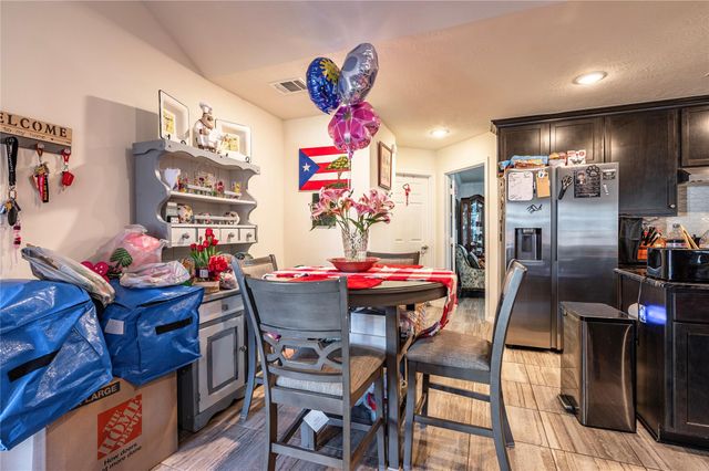 3408 Bastian Road, Dickinson, TX 77539