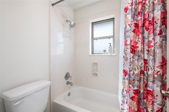 3408 Bastian Road, Dickinson, TX 77539