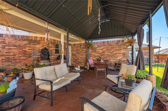 3408 Bastian Road, Dickinson, TX 77539