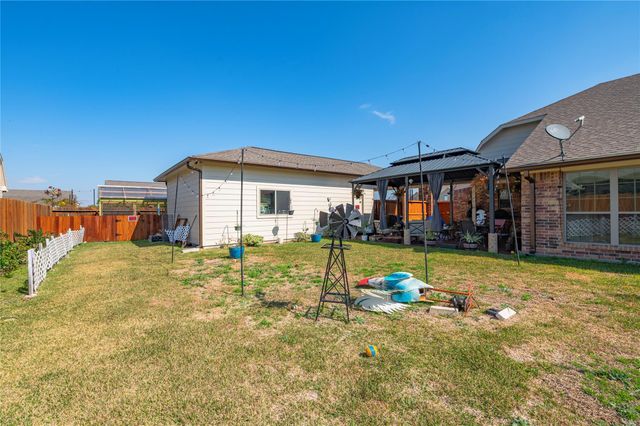 3408 Bastian Road, Dickinson, TX 77539