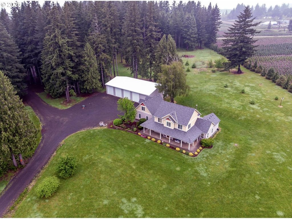 34809 Se COUPLAND Rd, Estacada, OR 97023