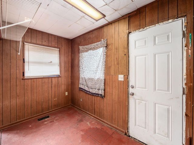 324 Wrexham Avenue, Columbus, OH 43223