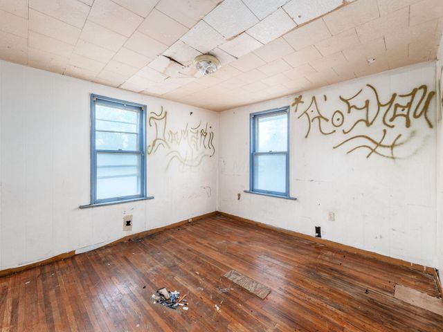 324 Wrexham Avenue, Columbus, OH 43223