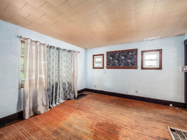 324 Wrexham Avenue, Columbus, OH 43223