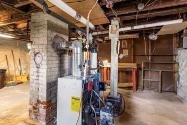 311 Moraine St, Brockton, MA 02301