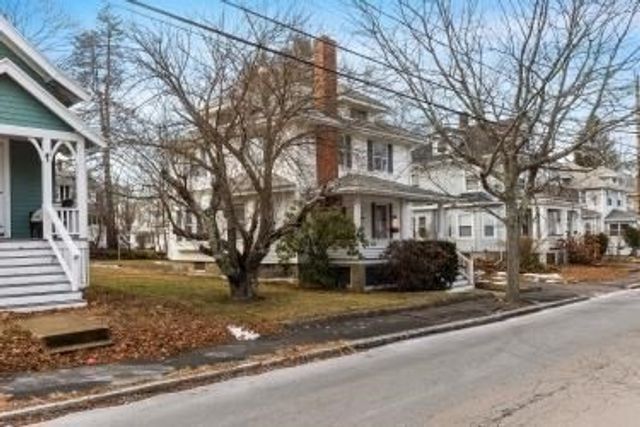 311 Moraine St, Brockton, MA 02301