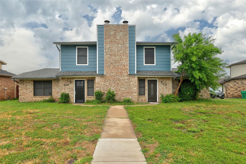 707 & 711 Wolftrap Drive, Denton, TX 76209