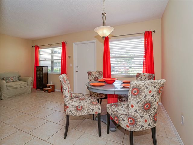 23 Pine Arbor Lane 103, Vero Beach, FL 32962