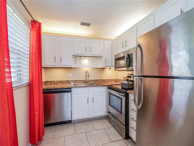 23 Pine Arbor Lane 103, Vero Beach, FL 32962