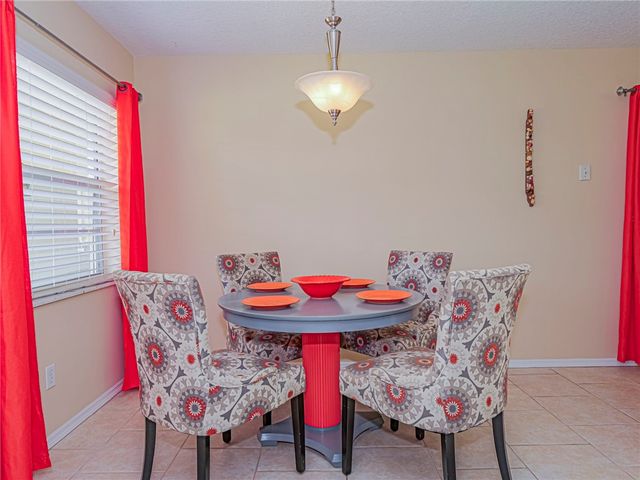23 Pine Arbor Lane 103, Vero Beach, FL 32962
