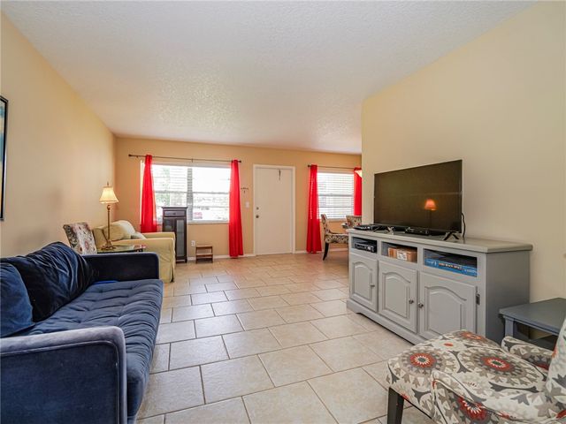 23 Pine Arbor Lane 103, Vero Beach, FL 32962