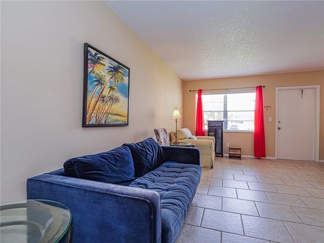 23 Pine Arbor Lane 103, Vero Beach, FL 32962