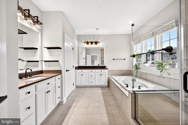 7973 LAWNDALE CIR, Columbia, MD 21044