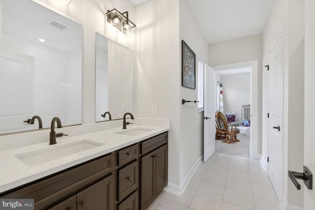 7973 LAWNDALE CIR, Columbia, MD 21044