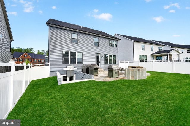 7973 LAWNDALE CIR, Columbia, MD 21044