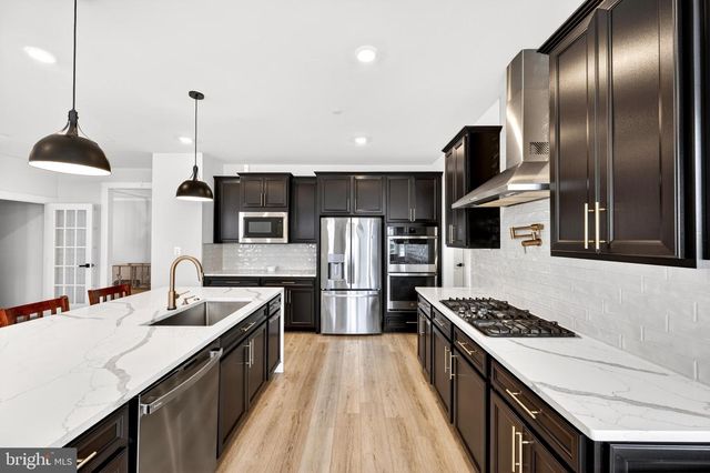 7973 LAWNDALE CIR, Columbia, MD 21044
