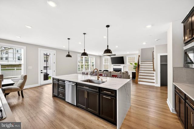 7973 LAWNDALE CIR, Columbia, MD 21044