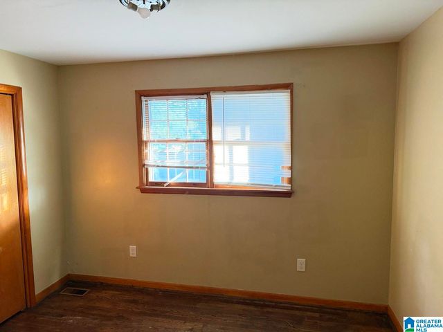 604 40TH PLACE, Fairfield, AL 35064