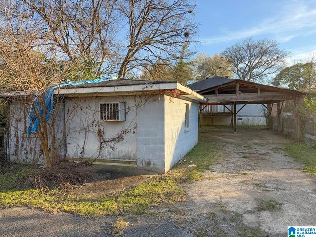 604 40TH PLACE, Fairfield, AL 35064